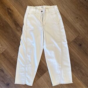 a.n.a White Cropped Ankle Jeans